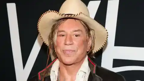 Imagen 1 de Mickey Rourke recauda fondos para evitar ser desahuciado: “La fama no protege contra las dificultades”