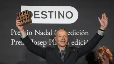 Imagen 1 de Francesc Torralba gana el Josep Pla con un canto a la esperanza