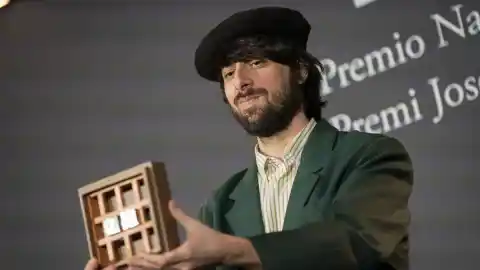 Imagen 1 de David Uclés gana el premio Nadal