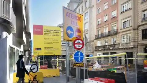 Imagen 1 de Las obras de la L8 en Muntaner vuelven a arrancar tras cuatro meses paradas