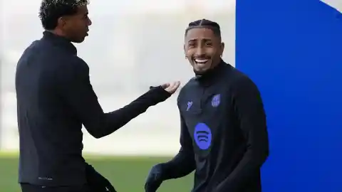 Imagen 1 de Raphinha se abre en canal tras recuperarse de su lesión: "He tenido dos recaídas y puedo asumir la responsabilidad"