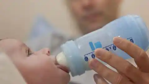 Imagen 1 de Nestlé retira más lotes de leche infantil por la posible presencia de bacterias