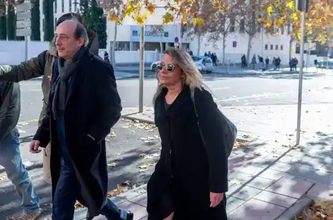 Imagen 1 de Una empresa apunta que la asistente de Begoña Gómez la acompañó en tres de más de 20 reuniones