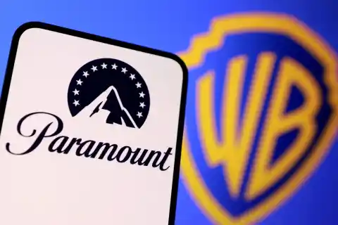 Imagen 1 de Warner rechaza la oferta mejorada de Paramount pese al aval personal de Larry Ellison