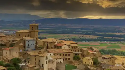 Imagen 1 de El pueblo de Navarra atrapado en el medievo que conquistó a Hollywood