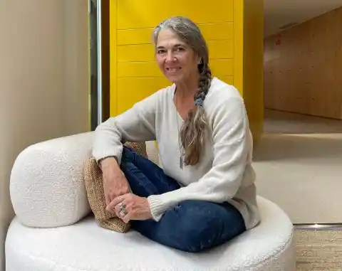 Imagen 1 de ‘Els nou llibres’, d’Haru: Emoció i unió que recorda els relats de Tolstoi