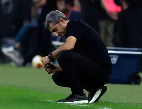 Imagen 1 de Valverde: “Si agachas la cabeza contra un equipo como el Barça te pasa por encima porque no tiene piedad”