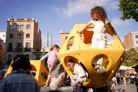 Imagen 1 de Nuestras hijas y la sacrosanta norma capilar