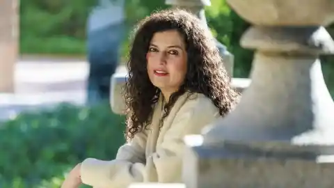 Imagen 1 de Aliyeh Ataei, la voz de los refugiados: “Con los talibanes, la vida de las afganas se ha detenido”