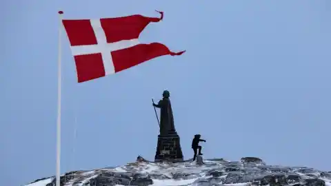 Imagen 1 de Encuesta: ¿La UE debe defender a Dinamarca si EE.UU. se anexiona Groenlandia?