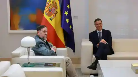 Imagen 1 de Sánchez y Junqueras pactan el nuevo modelo de financiación por el que Catalunya recibirá 4.700 millones más