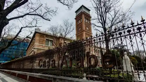 Imagen 1 de El Gobierno de Ayuso sale del consorcio de la Casa Árabe por discrepancias con su gestión