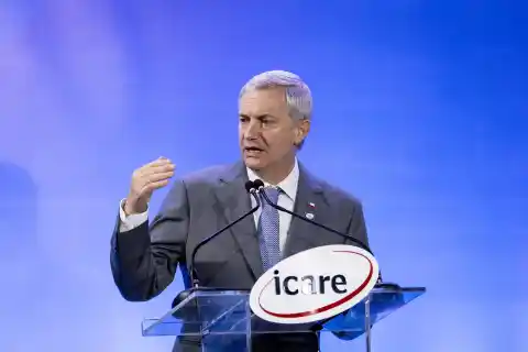 Imagen 1 de Kast se diferencia de Milei en lo económico: “Nosotros no usamos motosierra”