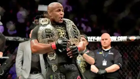 Imagen 1 de Cormier, sobre Tsarukyan: "Podría ser el mejor peso ligero desde Makhachev, necesita pelear con Topuria"