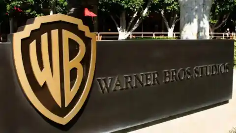 Imagen 1 de Paramount insiste: su oferta por Warner es "superior" a la de Netflix y apela a los accionistas tras su rechazo