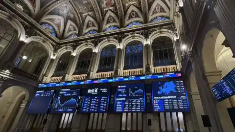 Imagen 1 de El Ibex 35 sella un nuevo máximo histórico en medio de la tensión geopolítica