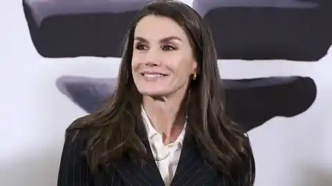 Imagen 1 de La reina Letizia y su excuñado, Jaime de Marichalar, coinciden en la entrega de unos premios