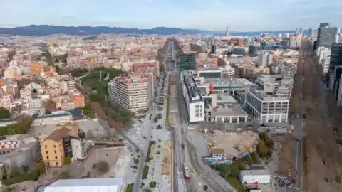 Imagen 1 de La urbanización de Glòries y el cambio de trazado del Trambesòs cortarán el tráfico en Ciutat de Granada