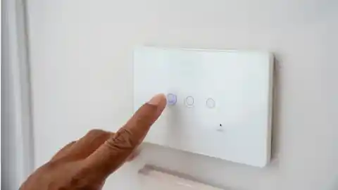 Imagen 1 de Así funciona un interruptor inteligente: este es el más vendido de Amazon
