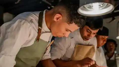 Imagen 1 de Salvados por la cocina: restaurantes y chefs al rescate de inmigrantes sin papeles