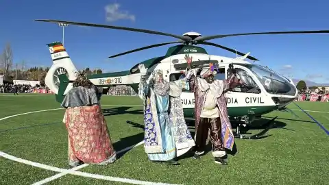 Imagen 1 de Barómetro del CIS: El 41,6% dice que solo regala el día de Reyes frente al 17,6% que lo hace en Papá Noel