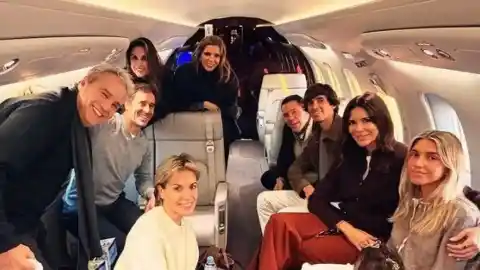 Imagen 1 de David Summers, Raúl, Paloma Cuevas, Luis Alfonso de Borbón... invitados por El Turronero a su pueblo