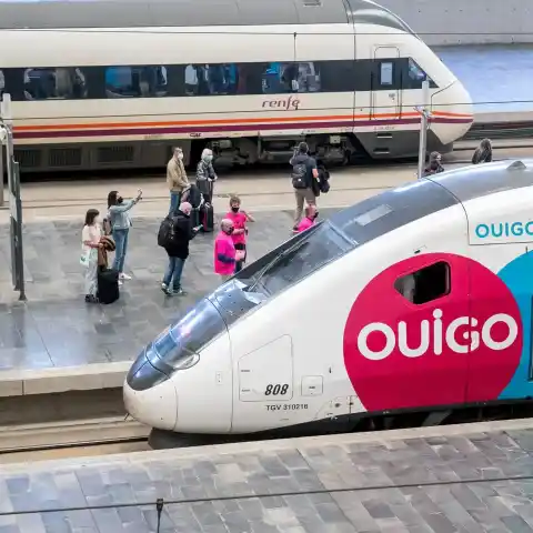 Imagen 1 de Ouigo cancela 14 servicios diarios entre Madrid, Sevilla y Málaga, y deja cerca de 15.000 afectados