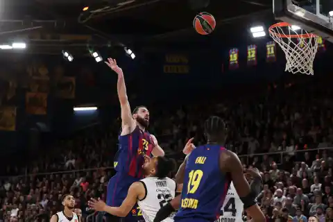 Imagen 1 de Un Barcelona académico no flojea ante el Partizán