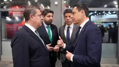 Imagen 1 de El PP agita la bandera del agravio con la financiación autonómica y evita el enfrentamiento de modelos de sus barones