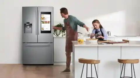 Imagen 1 de Samsung revoluciona la cocina con la nueva función de sus frigoríficos inteligentes: cuál es y cómo funciona