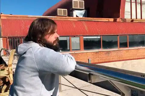 Imagen 1 de La ‘brigada de los topos’ vuelve a casa: España repatria a cinco combatientes en las milicias kurdas de Irak y Siria