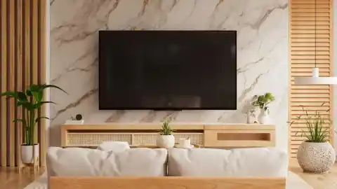 Imagen 1 de No salgo de casa desde que me compré el televisor más vendido de AliExpress: con una gran calidad de imagen, sonido envolvente y un descuento insólito