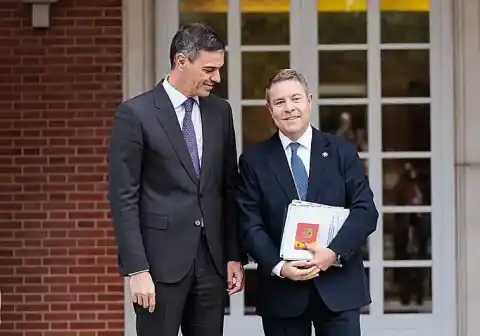 Imagen 1 de 'Militantes en Pie' de Toledo respalda el nuevo modelo de financiación y pide a Page que «cambie de actitud»