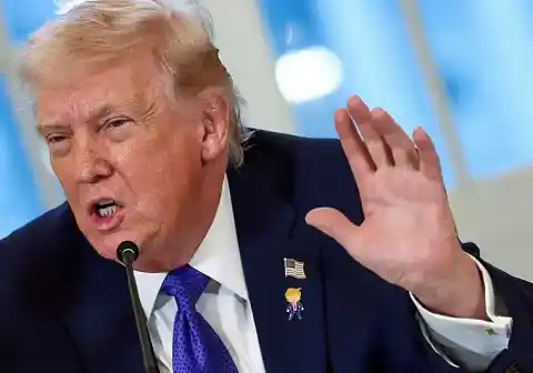 Imagen 1 de Trump dice que Venezuela enviará «cero» petróleo y dinero a Cuba