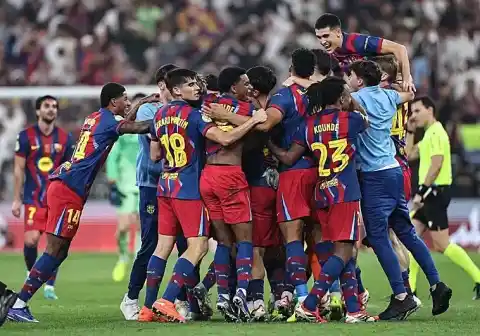 Imagen 1 de El Barça, supercampeón ante un digno Madrid