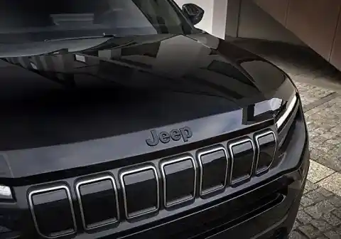 Imagen 1 de Bruselas 2026: Jeep muestra su ofensiva eléctrica y de altas prestaciones