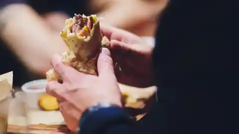 Imagen 1 de Kebab de pulpo: el plato entre la genialidad y el sacrilegio que arrasa