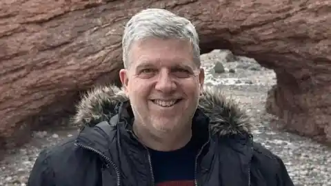 Imagen 1 de Alejandro González, el último preso español liberado por Delcy: un coronel encarcelado dos años por "revelar secretos"