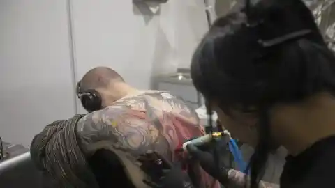 Imagen 1 de Los médicos alertan de que los tatuajes pueden impedir la detección precoz de lesiones malignas