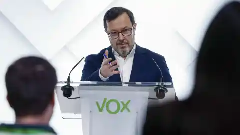Imagen 1 de Vox insiste en que "quiere gobernar" en Extremadura pero pide al PP hablar antes de "políticas" que de cargos