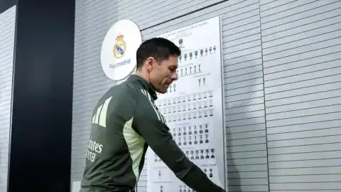 Imagen 1 de El Real Madrid fulmina a Xabi Alonso y lo sustituye por Álvaro Arbeloa