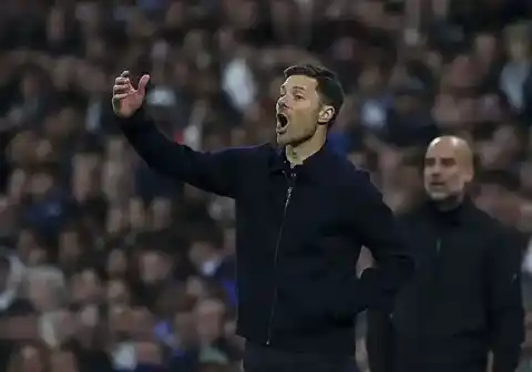 Imagen 1 de «Vivió en el monstruo y conoce sus entrañas»: las promesas incumplidas