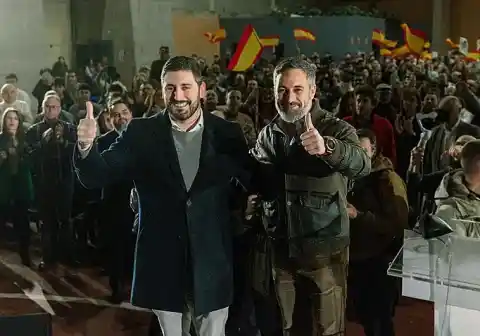 Imagen 1 de Vox arranca la precampaña en Aragón: «¿Quieren jugar? Juguemos. Los aragoneses quieren más Vox y menos PP»