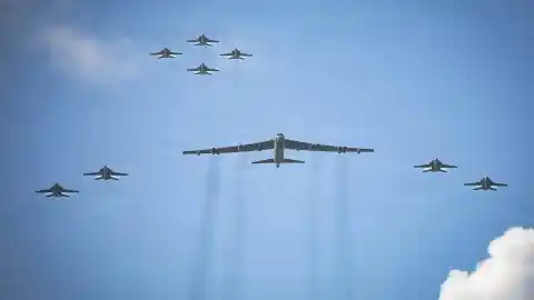 Imagen 1 de El Pentágono usó un avión con apariencia civil en ataque en el Caribe, según el NYT