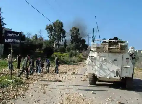 Imagen 1 de Tres tanques israelíes atacan a una patrulla de cascos azules en Líbano  en un incidente sin heridos