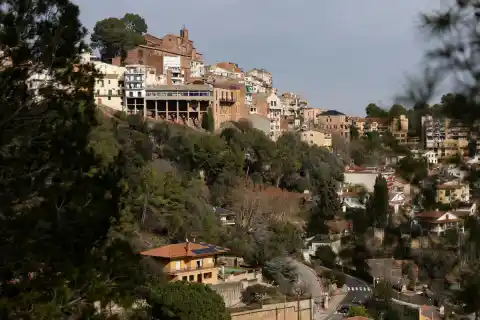 Imagen 1 de Detienen en Corbera a un hombre que no dejaba salir de casa a su mujer desde hacía 4 meses