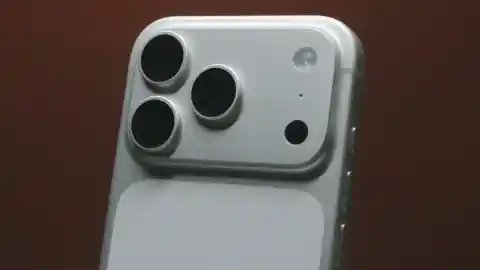 Imagen 1 de Apple desbanca a Samsung y se consolida ya como el fabricante que más móviles ha vendido en el año 2025