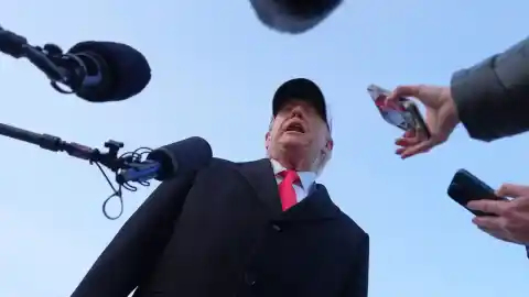 Imagen 1 de Trump defiende a agentes del ICE y dice que Renee Good fue “muy ruda” en el operativo mortal