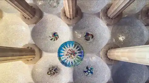 Imagen 1 de Curiosidades de la Sala Hipóstila del Park Güell