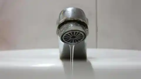 Imagen 1 de El Àrea Metropolitana de Barcelona sube las tarifas del agua un 2,9% en 23 municipios